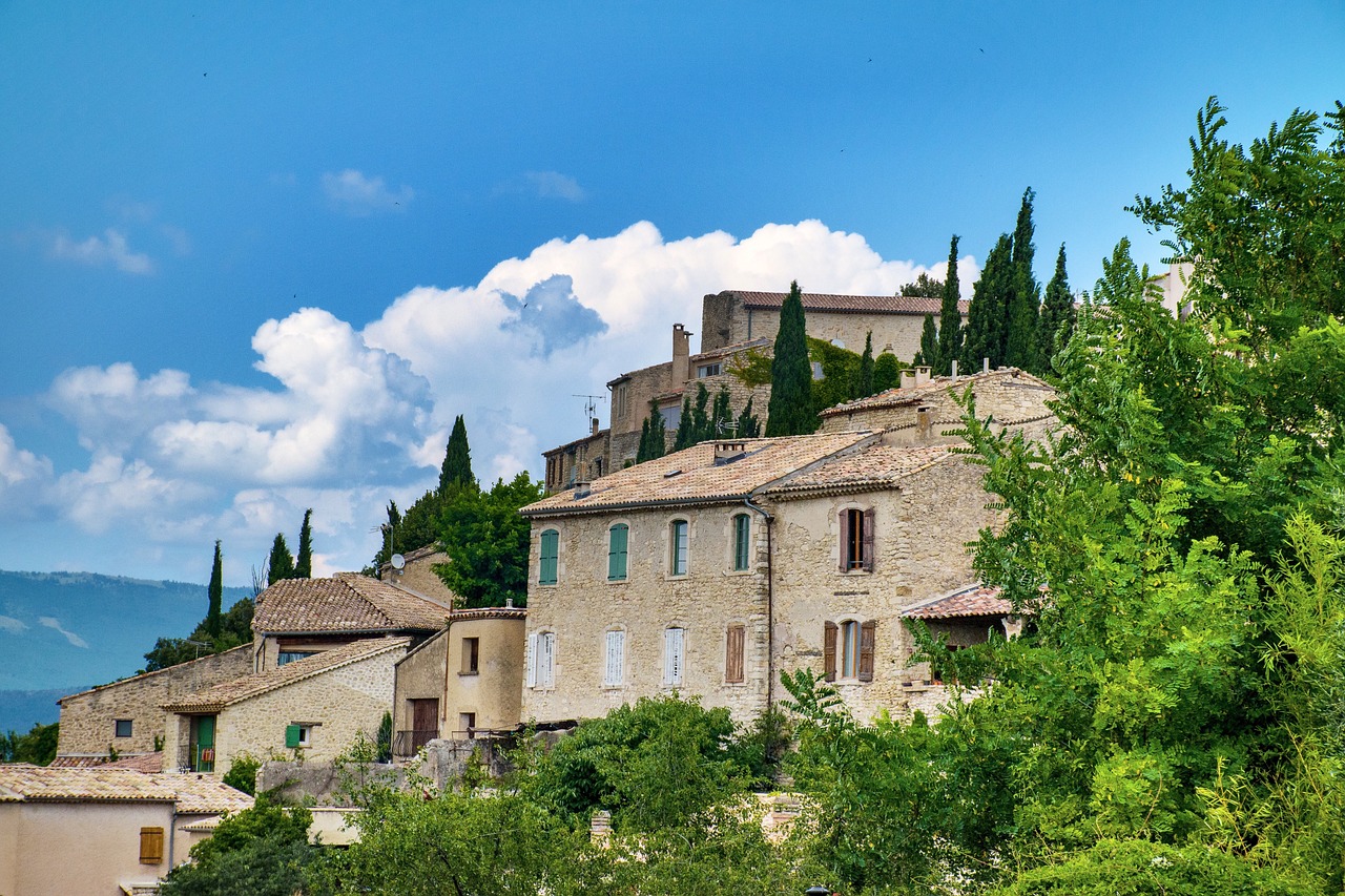 Les 5 plus beaux villages des Alpes-de-Haute-Provence - Lurs