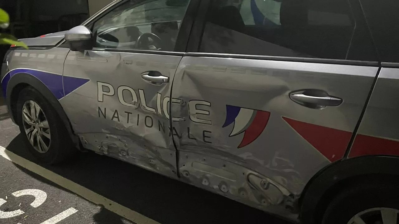 Des policiers agressés à Briançon, leur véhicule percuté "volontairement" Des policiers agressés à Briançon, leur véhicule percuté "volontairement"