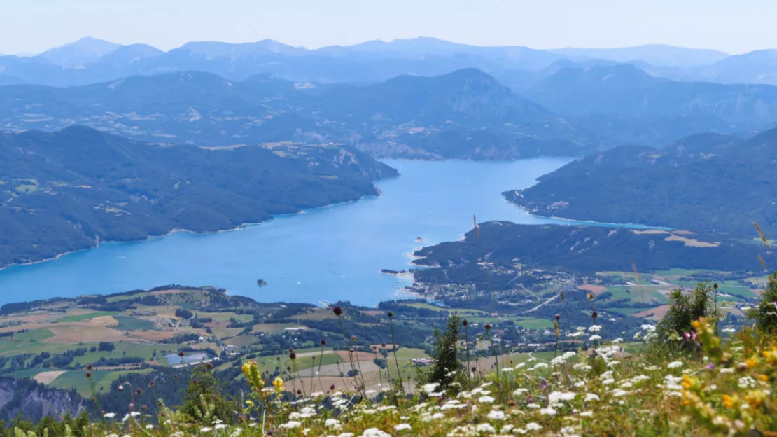 Alpes du Sud : Serre-Ponçon, le lac continue de monter