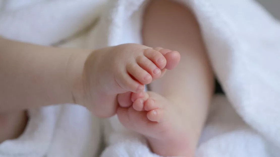 Combien de bébés sont nés à Gap et Manosque en 2024 ?