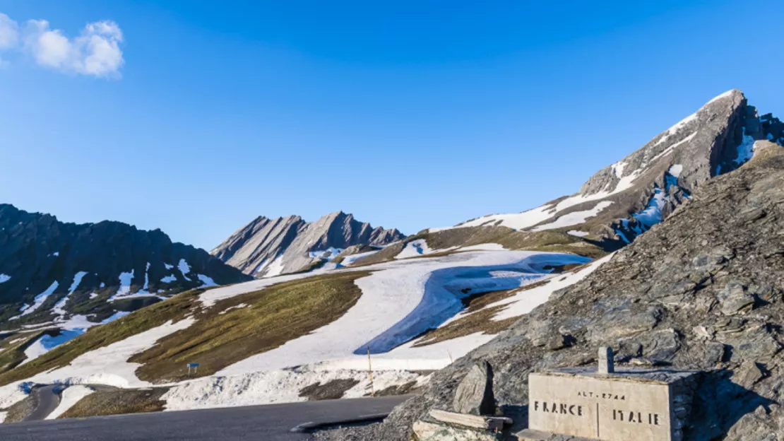 De la neige en octobre : le col Agnel fermé