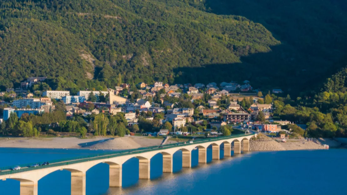 Faut-il construire un nouveau pont de Savines le Lac ?