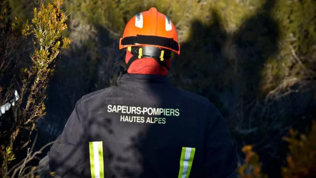 Hautes-Alpes : une jeune fille en urgence absolue après avoir été retrouvée dans le lac de Saint Genis.