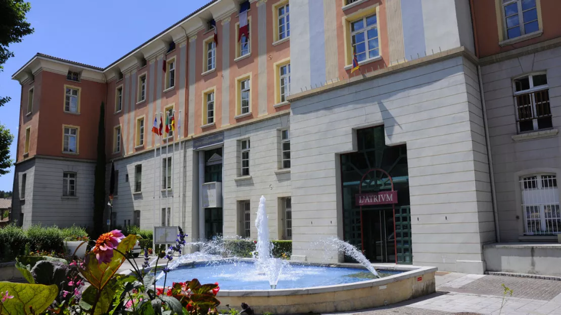 Haute-Provence : Digne les Bains se désendette, investit et n'augmente pas ses impôts