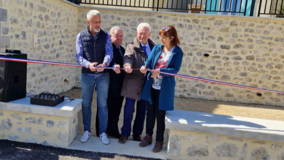 Haute-Provence : l’aménagement du terrain de boules « Cœur de village » a été inauguré ce samedi 6 avril