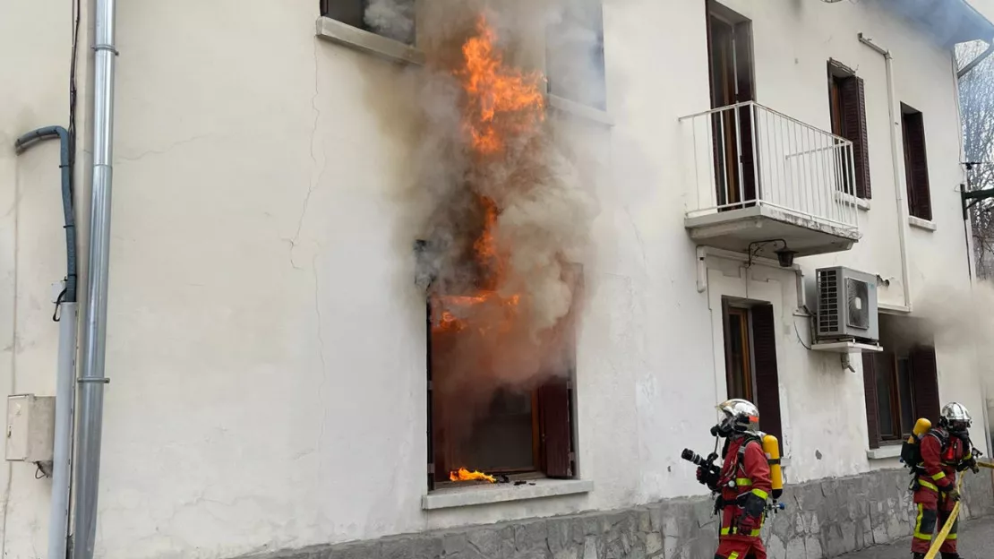 Haute-Provence : une octogénaire sauvée par un pompier en civil