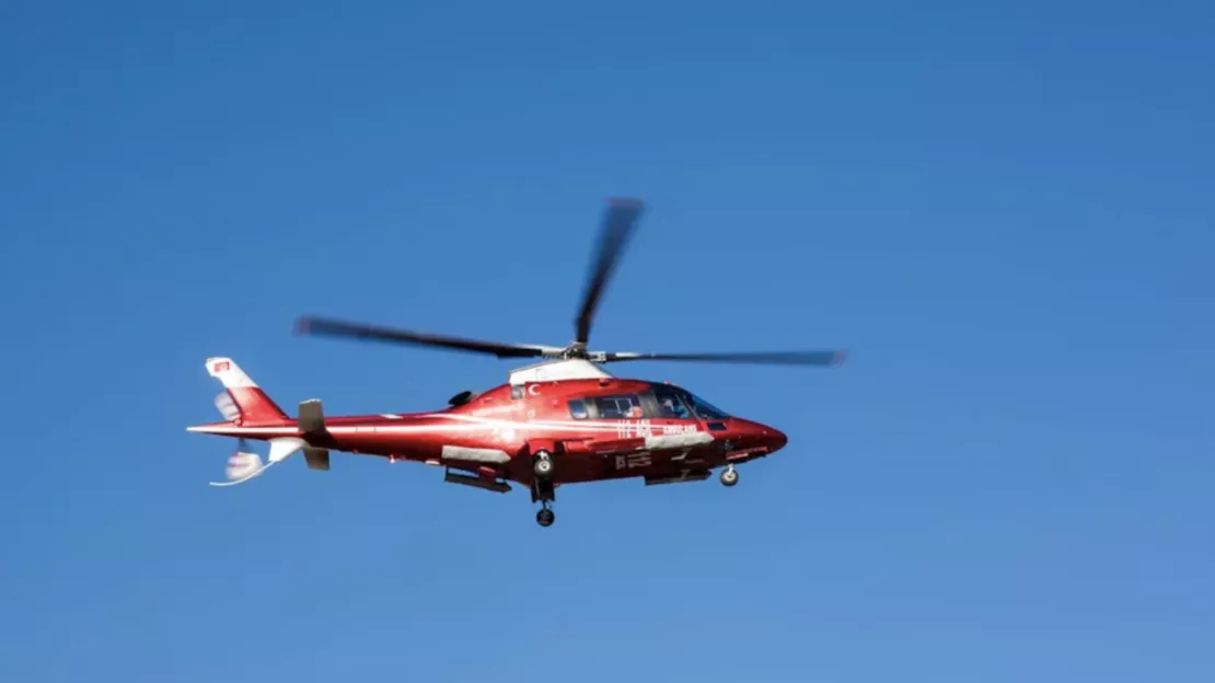 Haute-Provence : une skieuse de randonnée héliportée après une chute dans le secteur du mont Pelat