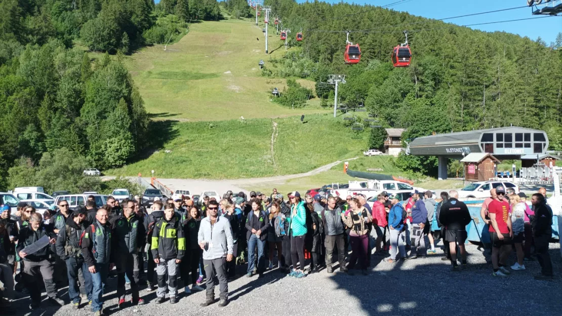 Hautes-Alpes : 533 kg de déchets récupérés sur les pistes de Serre-Chevalier