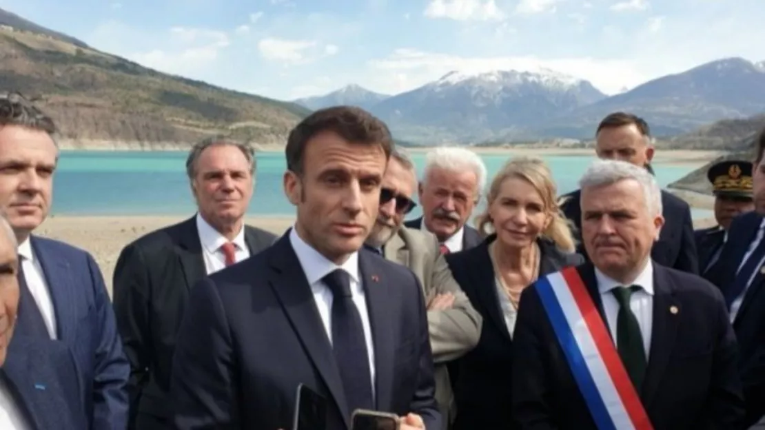 Hautes-Alpes : à Savines le Lac, Emmanuel Macron annonce le plan eau