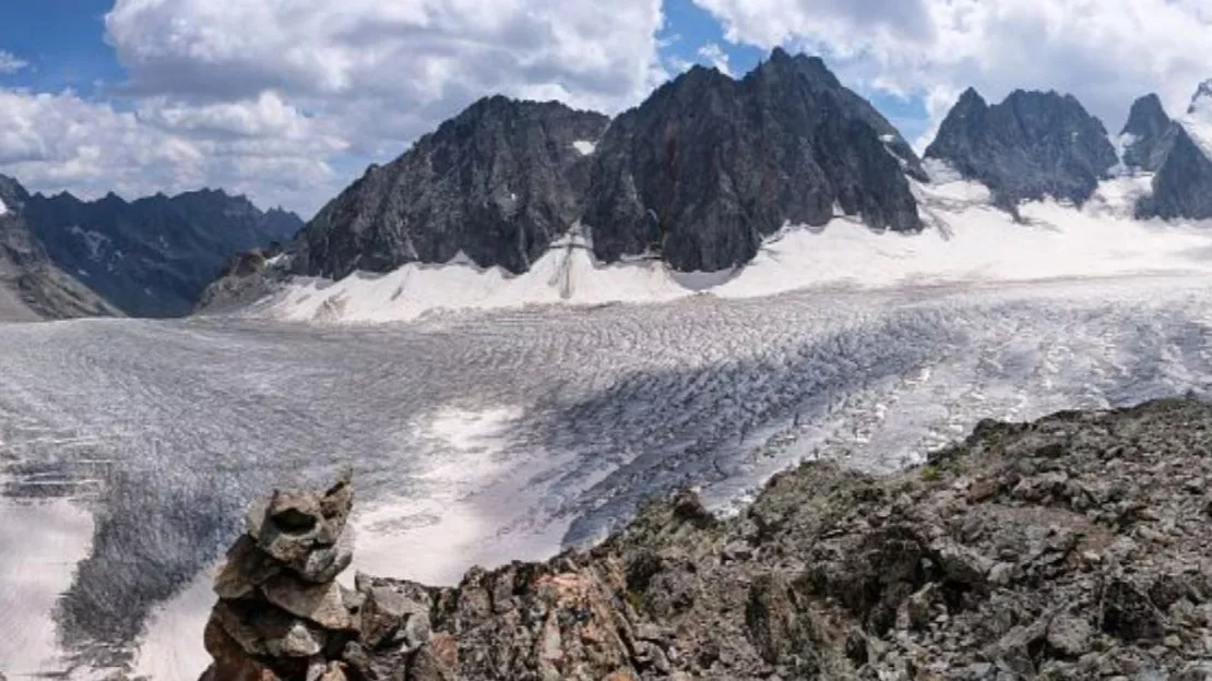 Hautes-Alpes : chacun peut œuvrer au nettoyage du Glacier Blanc dans les Écrins