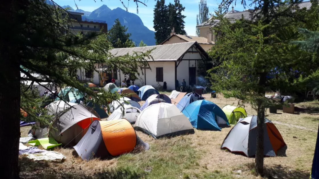 Hautes-Alpes : crise humanitaire à Briançon, 300 réfugiés demandent de l’aide