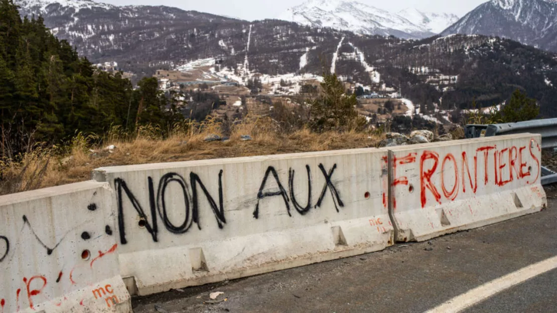Hautes-Alpes : des centaines de personnes à Briançon pour dénoncer la politique migratoire du Gouvernement