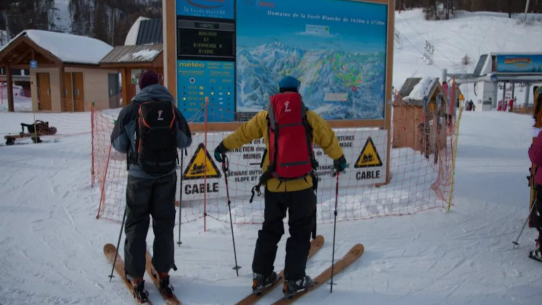 Hautes-Alpes : des étudiants demandent le retour de la liaison Vars-Risoul