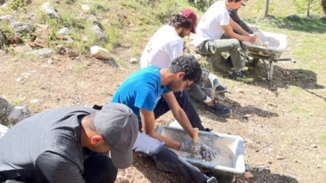 Hautes-Alpes : des jeunes pour participer au chantier du site des Arzeliers