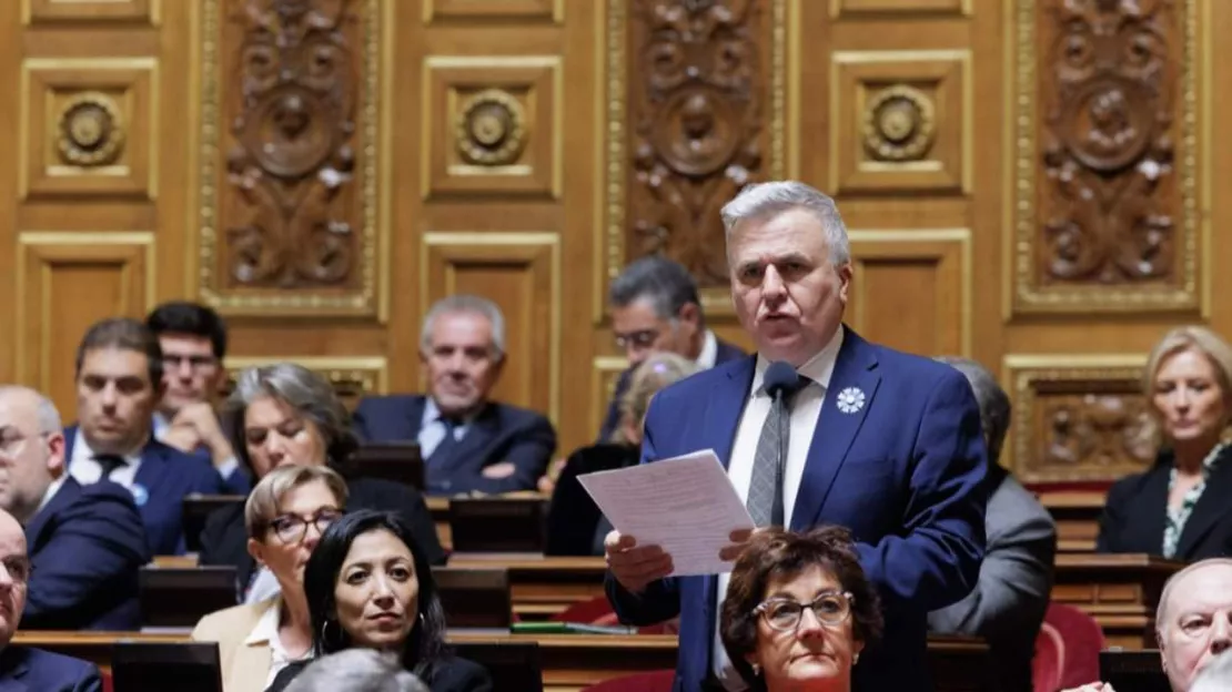 Hautes-Alpes : Jean-Michel Arnaud interpelle le ministre de l'Intérieur sur la question migratoire