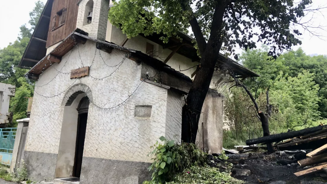 Hautes-Alpes : la Chapelle Saint-Joseph de Saint-Chaffrey en flammes