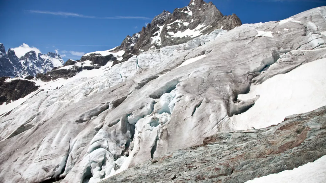 Hautes-Alpes : le Glacier Blanc, une victime du dérèglement climatique à chérir