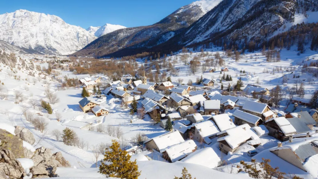 Hautes-Alpes : le téléski du Bois Noir à Névache renait de ses cendres