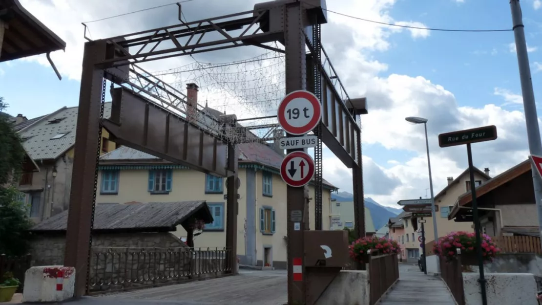 Hautes-Alpes : les travaux commencent sur le Pont-Levis de Saint-Chaffrey