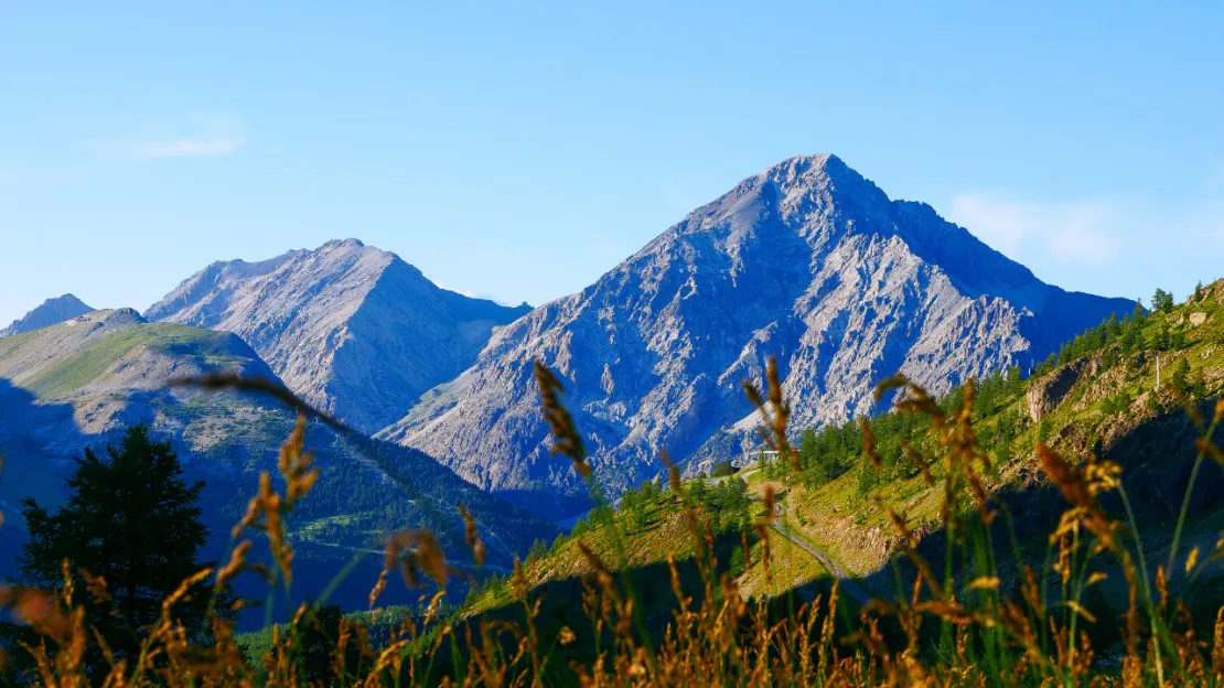 Hautes-Alpes : opération de ramassage des déchets à Montgenèvre