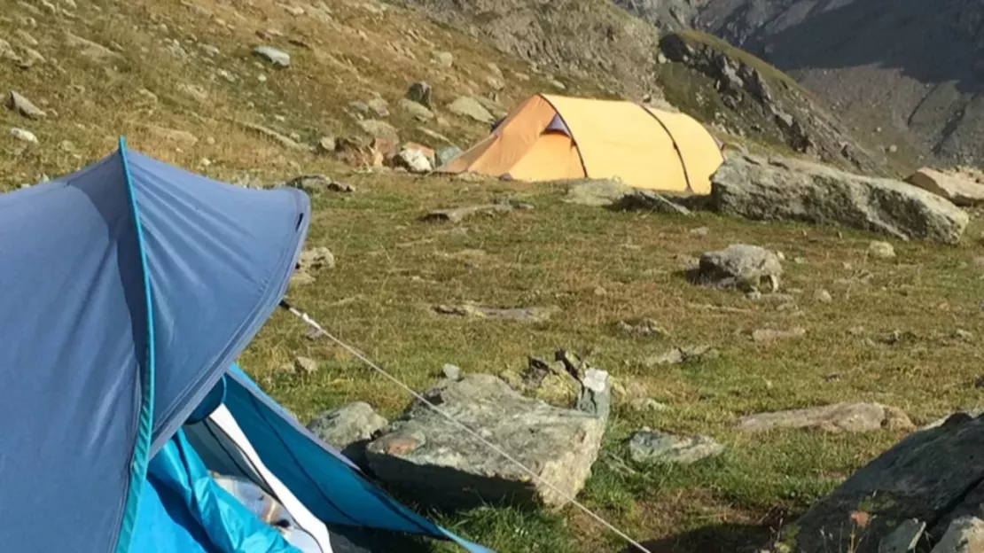 Hautes-Alpes : pour mieux protéger le site, les règles de bivouac évoluent dans la réserve de Ristolas