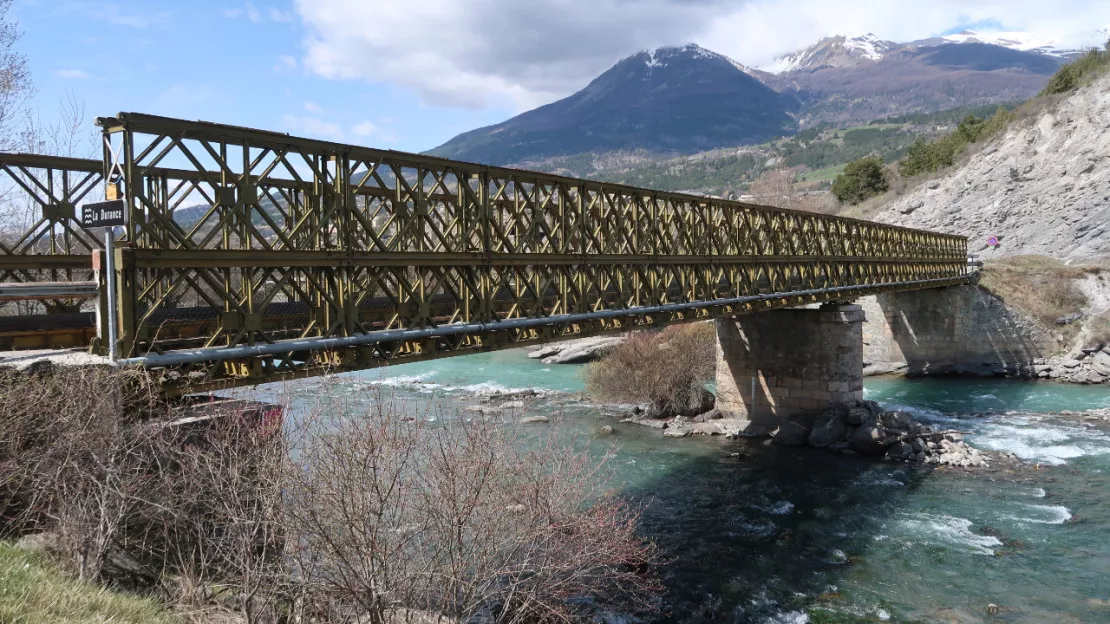 Hautes-Alpes : RD994D à Embrun, la route fermée dans le cadre de travaux de sondages