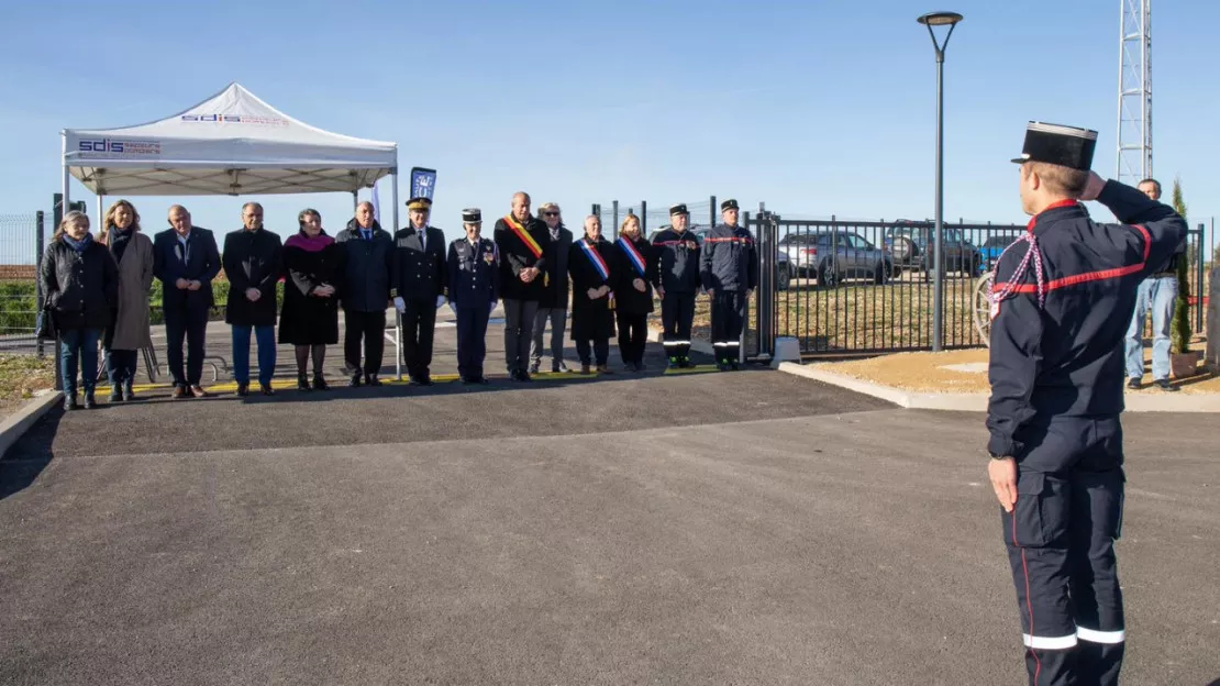 Inauguration et baptême de la caserne de Valensole : hommage et traditions en honneur de Sainte-Barbe