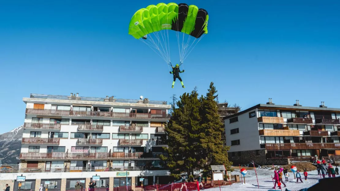 La Coupe du Monde de parachute-ski en Ubaye en janvier prochain