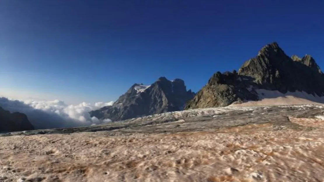 Malgré un enneigement exceptionnel, le Glacier Blanc fond