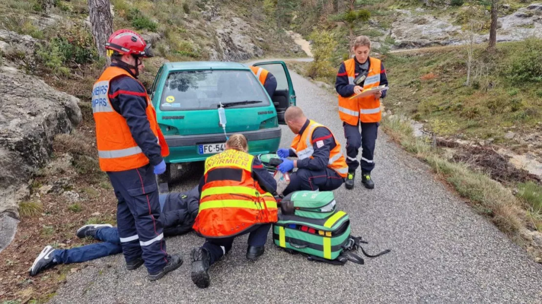 Manœuvre interservices dans les Alpes de Haute-Provence : un exercice de secours routier grandeur nature