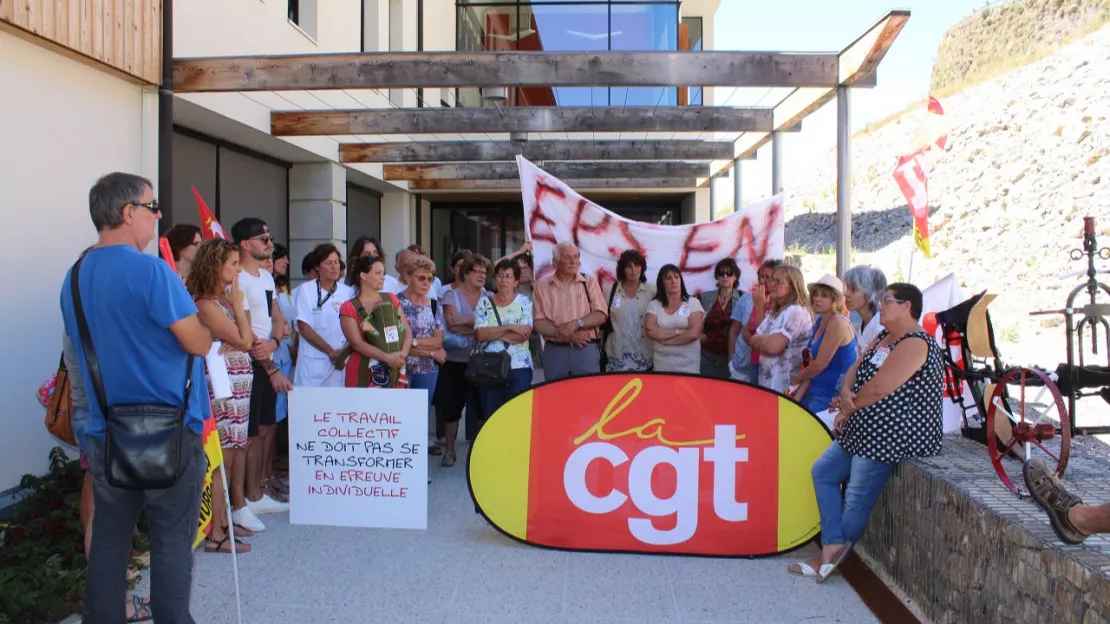 Mobilisation à Seyne les Alpes alors que l'accueil de jour de l'établissement de santé serait menacé