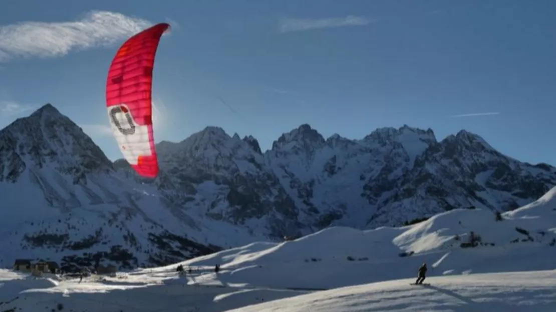 Snowkite, les meilleurs riders mondiaux seront à Serre-Chevalier dès jeudi