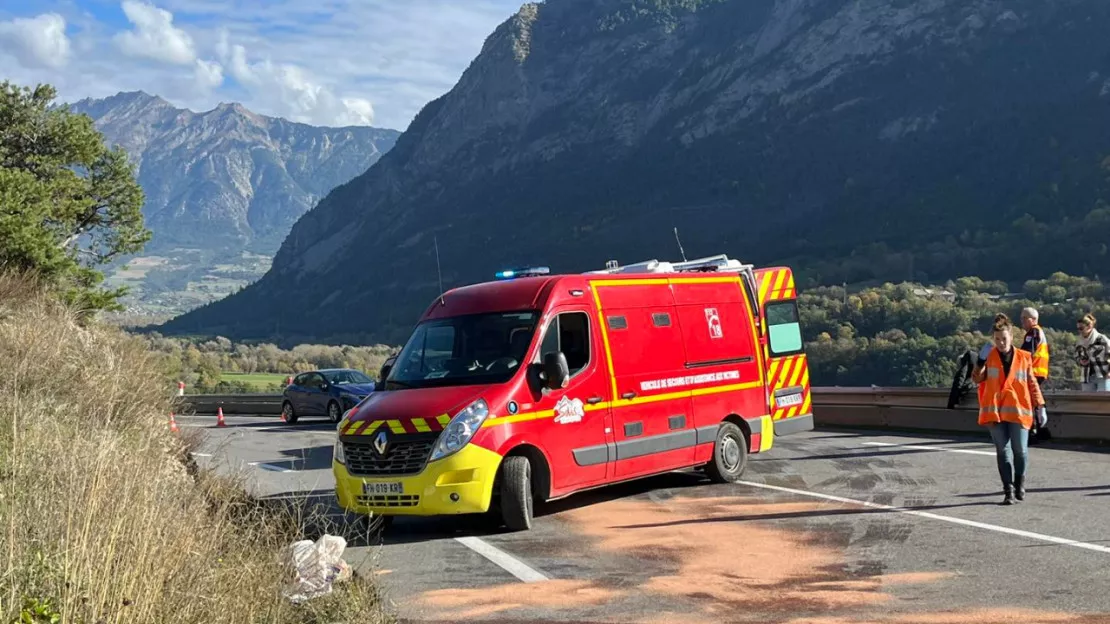 Un homme évacué en urgence absolue après un accident de la route à Châteauroux les Alpes