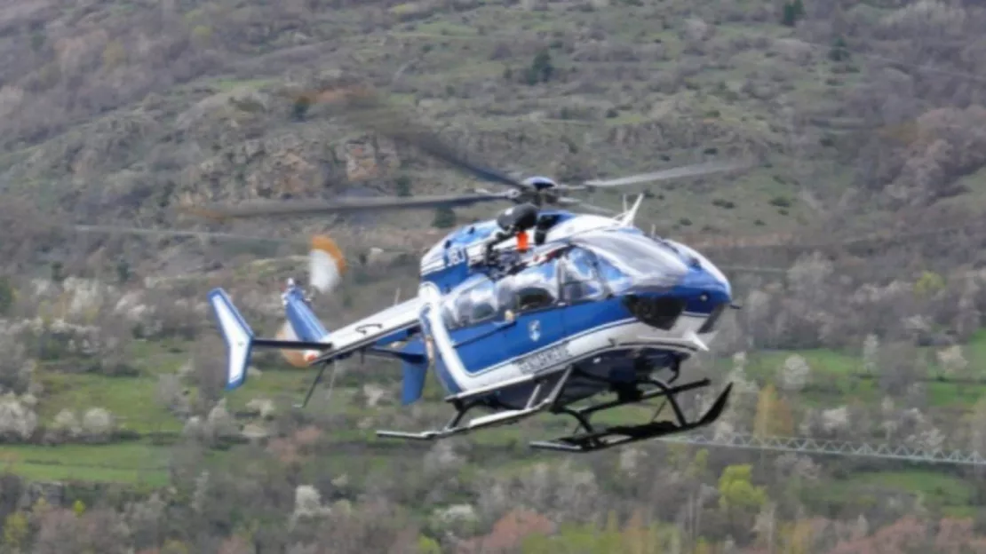 Un skieur d’une vingtaine d’années blessé aux cervicales après une chute à Saint Jean Montclar