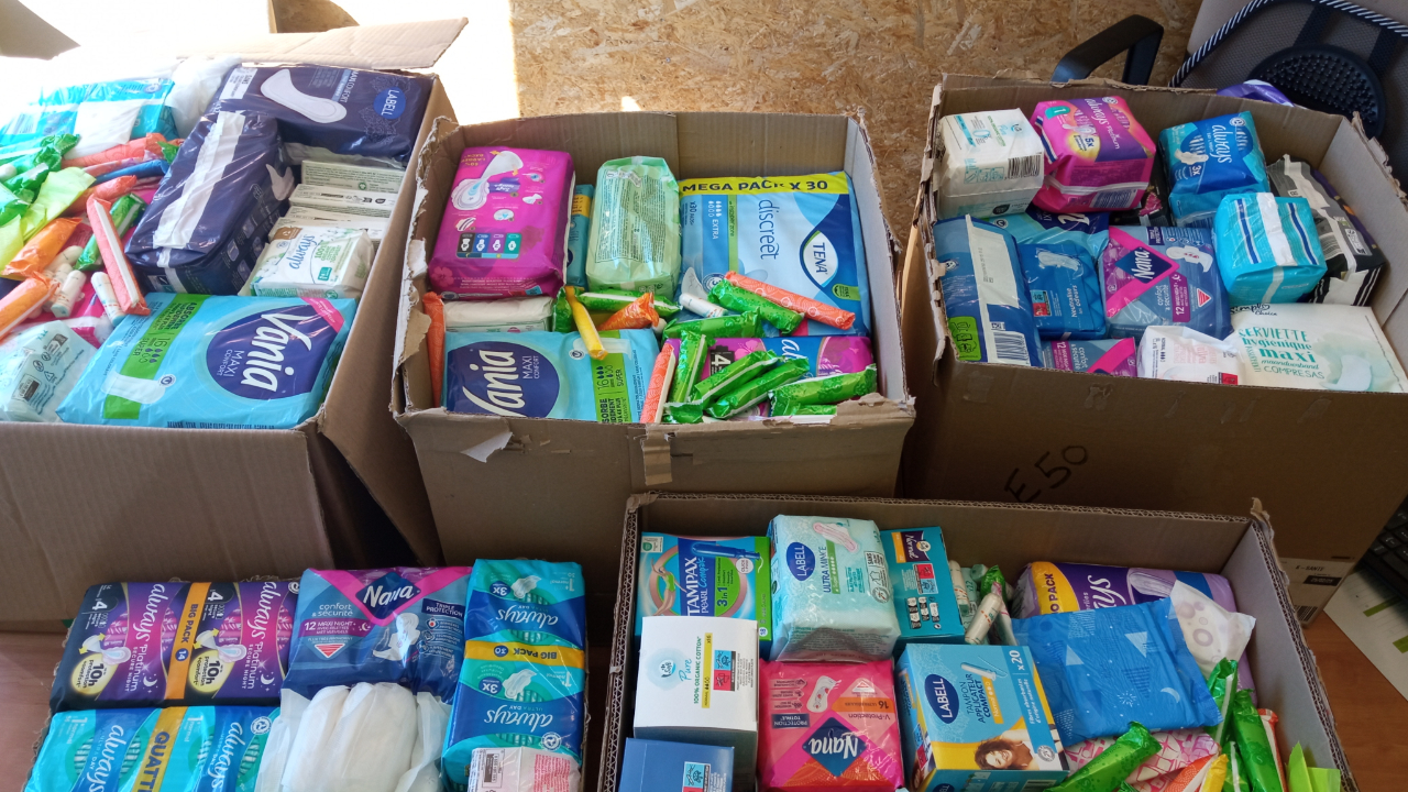 2.000 serviettes hygiéniques mais aussi 400 tampons récoltés lors d’une collecte solidaire dans le Guillestrois-Queyras
