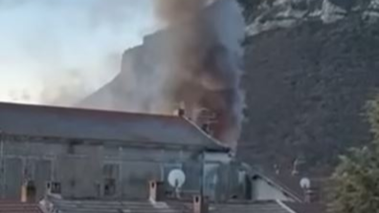 40 pompiers mobilis&eacute;s sur un incendie &agrave; Laragne-Mont&eacute;glin