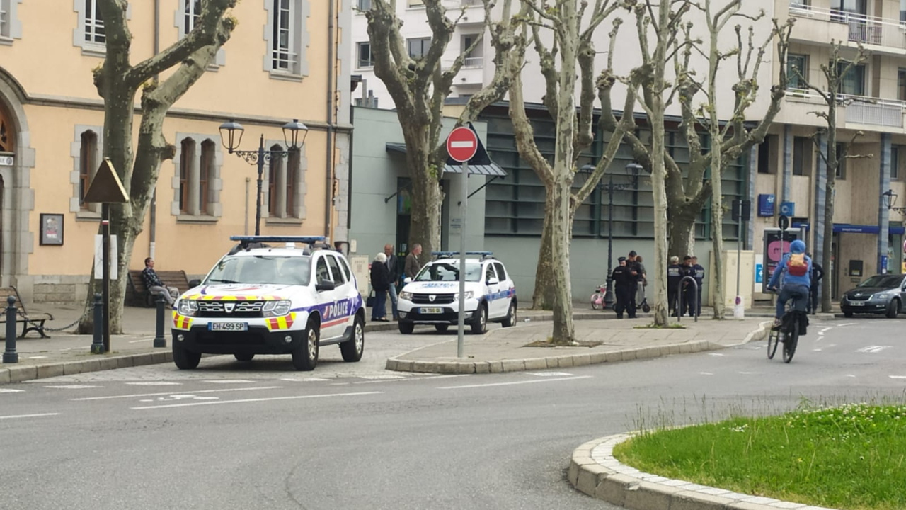 50 personnes et 20 véhicules contrôlés à Gap 50 personnes et 20 véhicules contrôlés à Gap