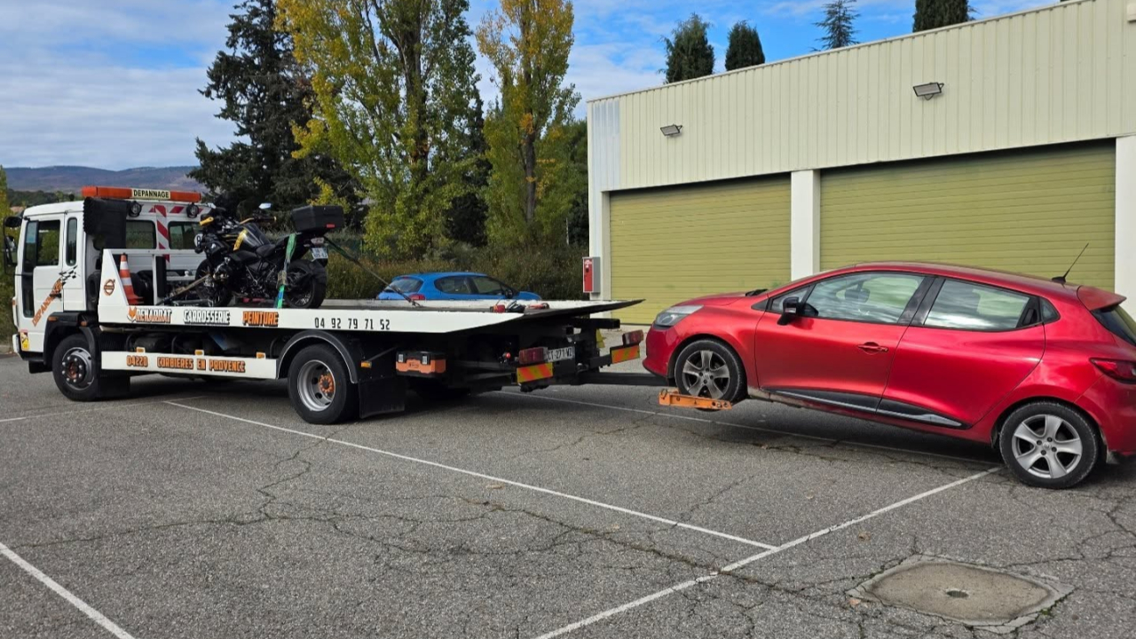 Alpes-de-Haute-Provence : les chauffards bombardaient sur l'A51, les gendarmes appellent la fourrière