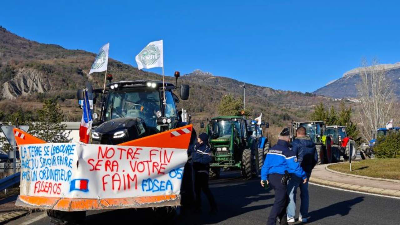 Alpes du Sud : les agriculteurs mobilisés ce lundi à Gap Alpes du Sud : les agriculteurs mobilisés ce lundi à Gap