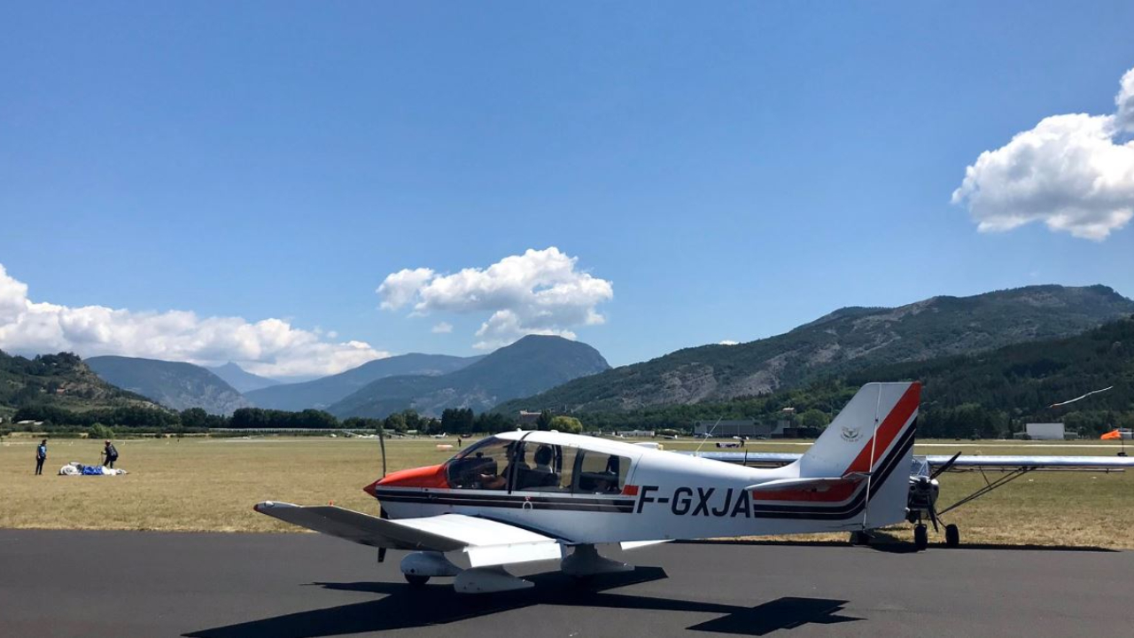 Alpes du Sud : pollution sonore de l'aérodrome Gap/Tallard, quatre maires prennent un arrêté Alpes du Sud : pollution sonore de l'aérodrome Gap/Tallard, quatre maires prennent un arrêté
