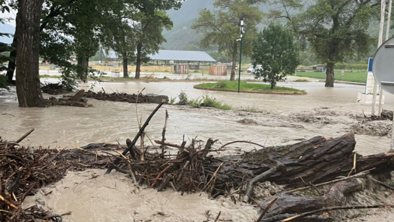 Après le violent orage à Veynes, le maire demande la reconnaissance de l’état de catastrophe naturelle Après le violent orage à Veynes, le maire demande la reconnaissance de l’état de catastrophe naturelle