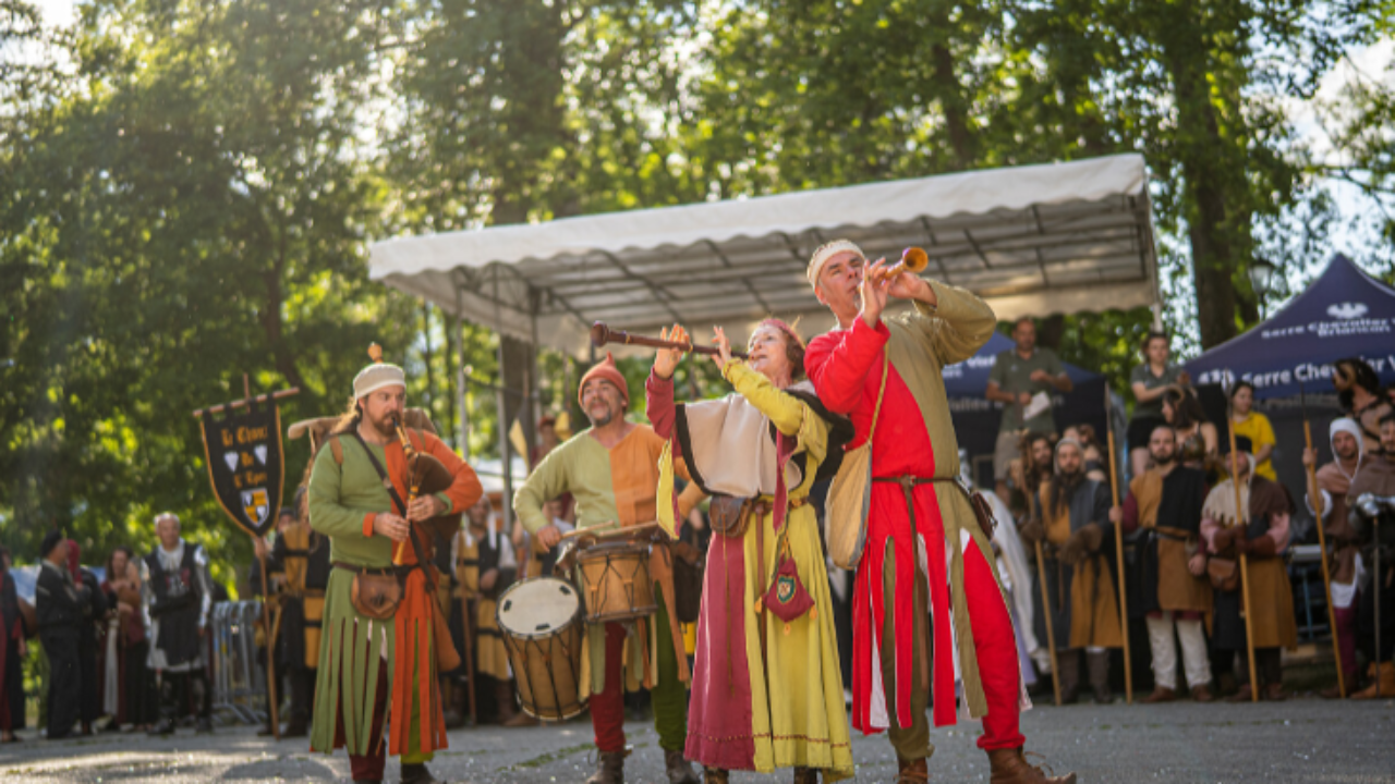 Briançon remonte à l'heure du Moyen-Âge Briançon remonte à l'heure du Moyen-Âge