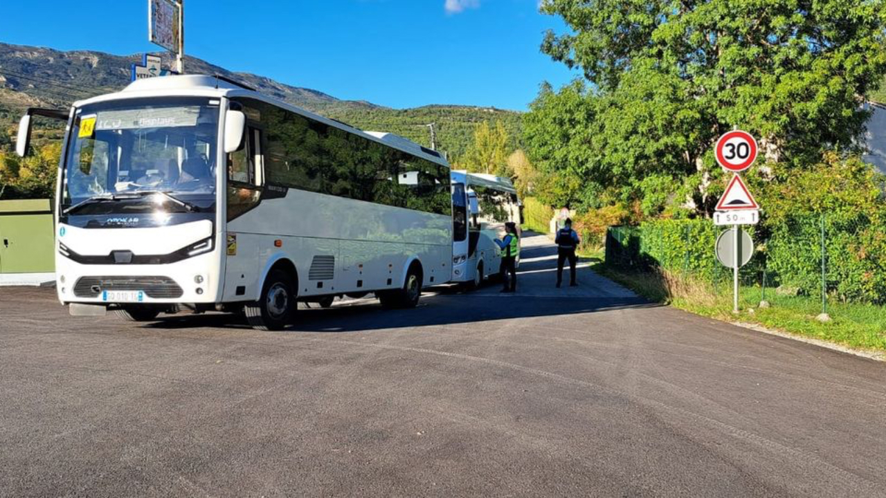 Contrôles des transports scolaires à Castellane : aucun manquement constaté Contrôles des transports scolaires à Castellane : aucun manquement constaté