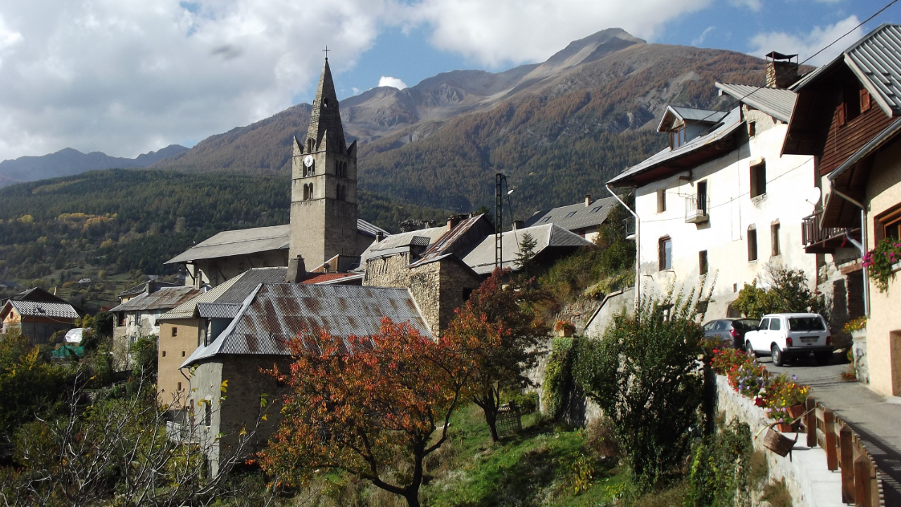 Corps retrouvé à Châteauroux-les-Alpes : il s'agit bien de Robert Teurlay Corps retrouvé à Châteauroux-les-Alpes : il s'agit bien de Robert Teurlay