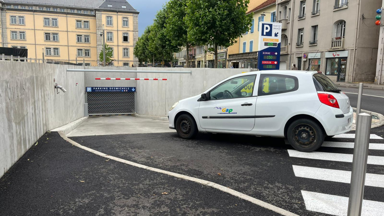 Des caves et le parking Desmichels à Gap touchés par des inondations Des caves et le parking Desmichels à Gap touchés par des inondations