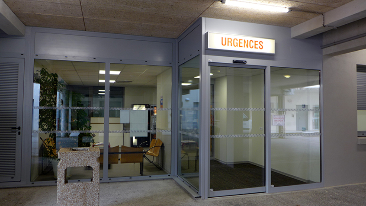 Deux médecins absents, l'accès aux urgences de Digne restreint Deux médecins absents, l'accès aux urgences de Digne restreint