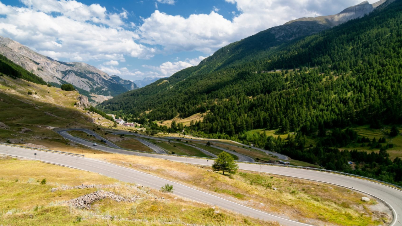 Frontière franco-italienne de l'Ubaye : 13 personnes interpellées Frontière franco-italienne de l'Ubaye : 13 personnes interpellées