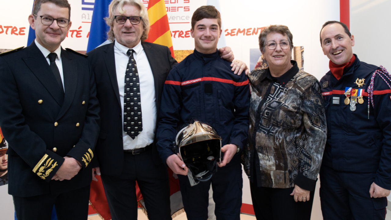 Haute-Provence : ce matin à Digne-les-Bains , la Saint-Barbe battait son plein Haute-Provence : ce matin à Digne-les-Bains , la Saint-Barbe battait son plein