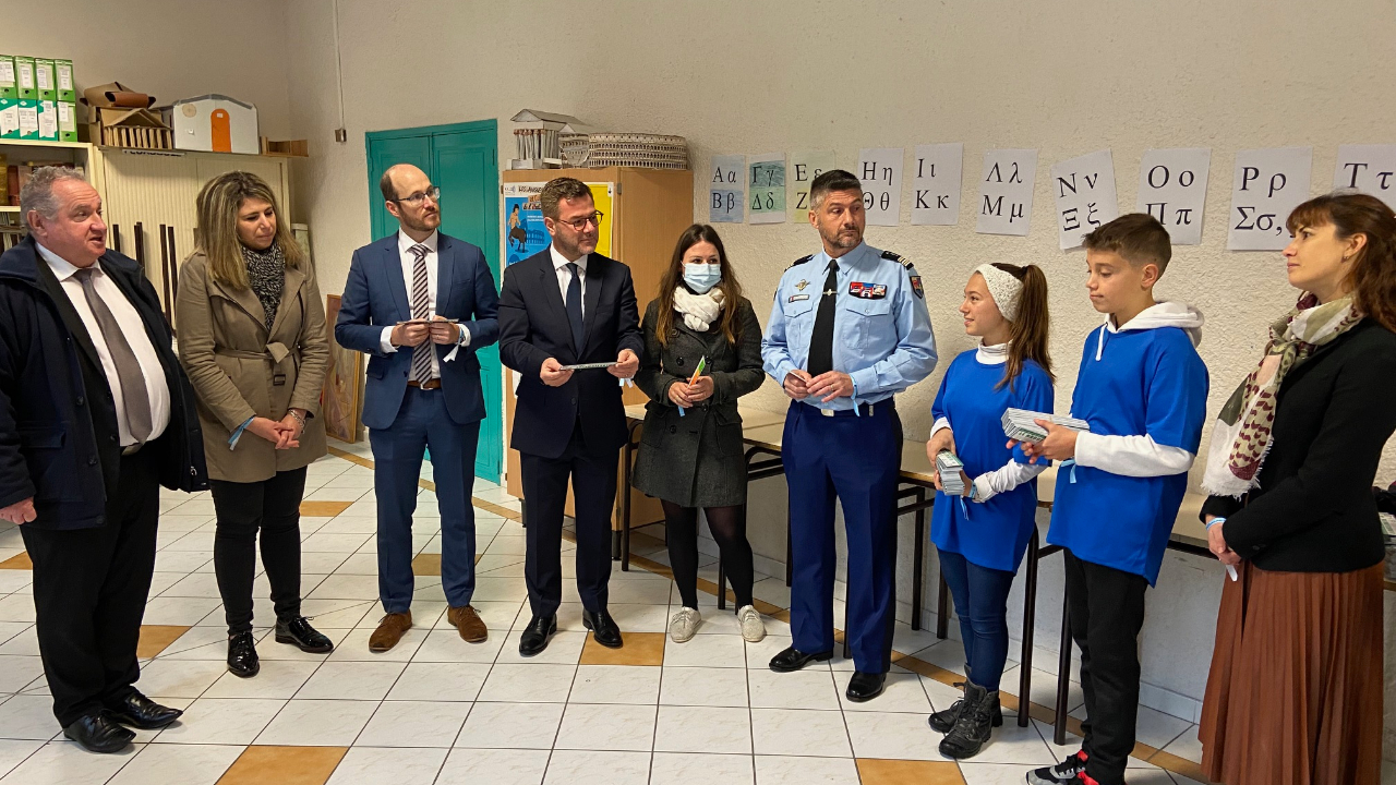 Haute-Provence : des harcélomètres ont été distribués au collège Gassendi de Digne-Les-Bains. Haute-Provence : des harcélomètres ont été distribués au collège Gassendi de Digne-Les-Bains.