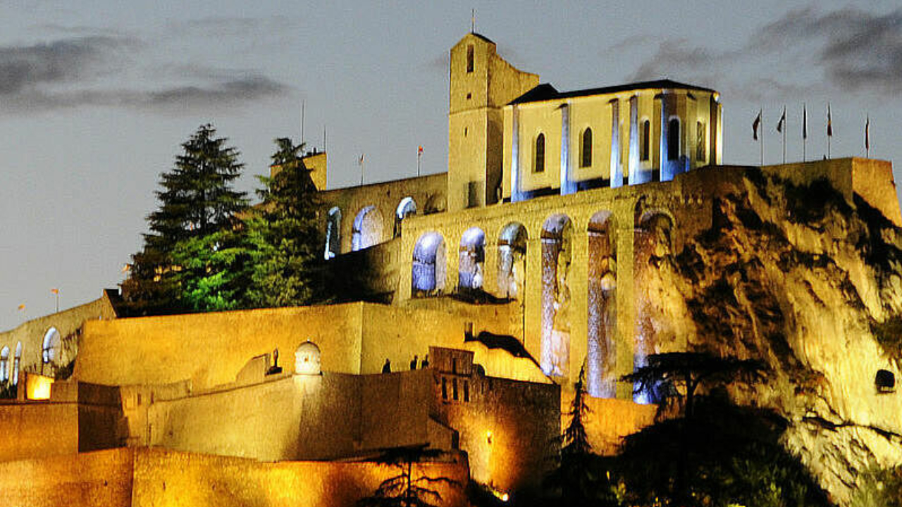 Haute-Provence : du cirque pour la premi&egrave;re fois aux Nuits de la Citadelle de Sisteron